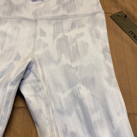 Mono B workout Capri - Picture 2 of 5